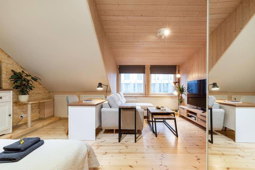 Luxury Apartment In Gedimino Av. VNO Exterior photo